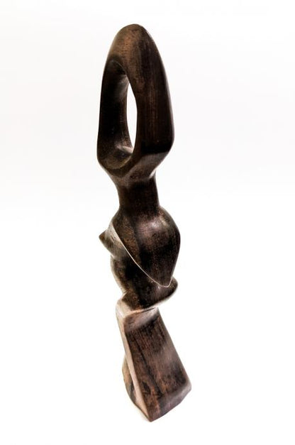 Afriški leseni plemenski kipec "Ženska Kenije" 31x7,5x5,5cm