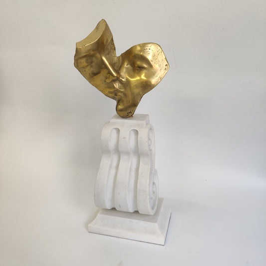 N/A; Kip; "Poljub"; 47 cm x 18 cm