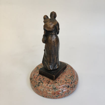 N/A; Kip; "Mati in otrok"; 19 cm