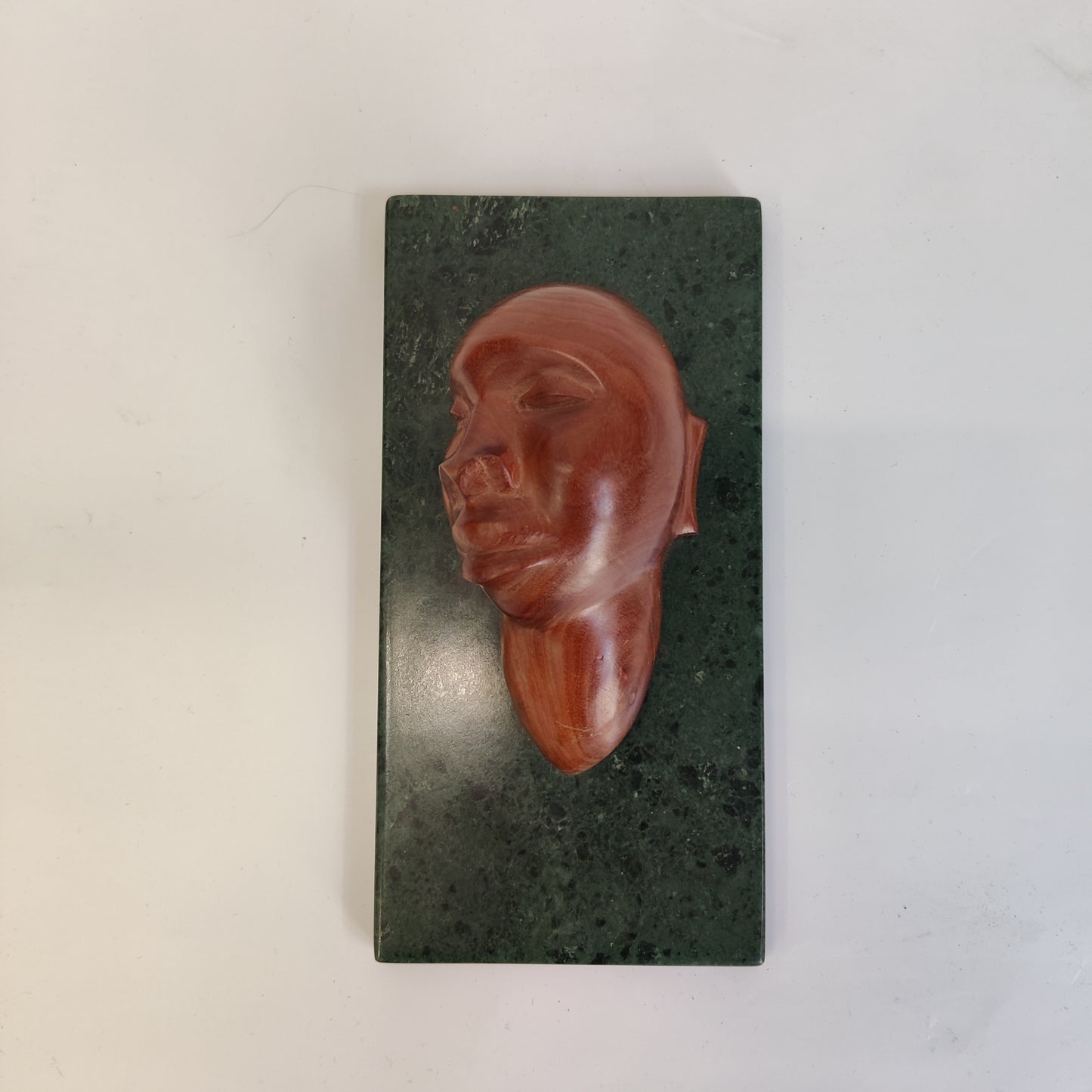 N/A; Kip; portret; 10 cm x 20 cm