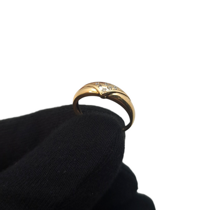 Zlati prstan "CLASS" 14K 585/1000; masa=2.19g