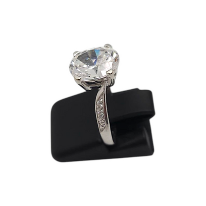 Zlati prstan ''AURA'' 14K 585/1000; masa=4.00g