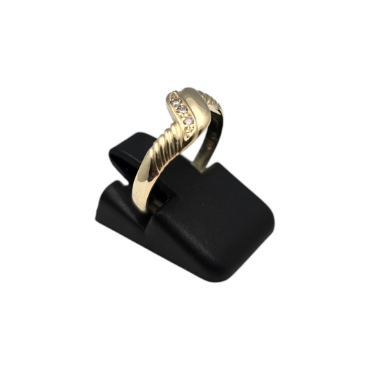 Zlati prstan ''ELIRA'' 14K 585/1000; masa=1.90g