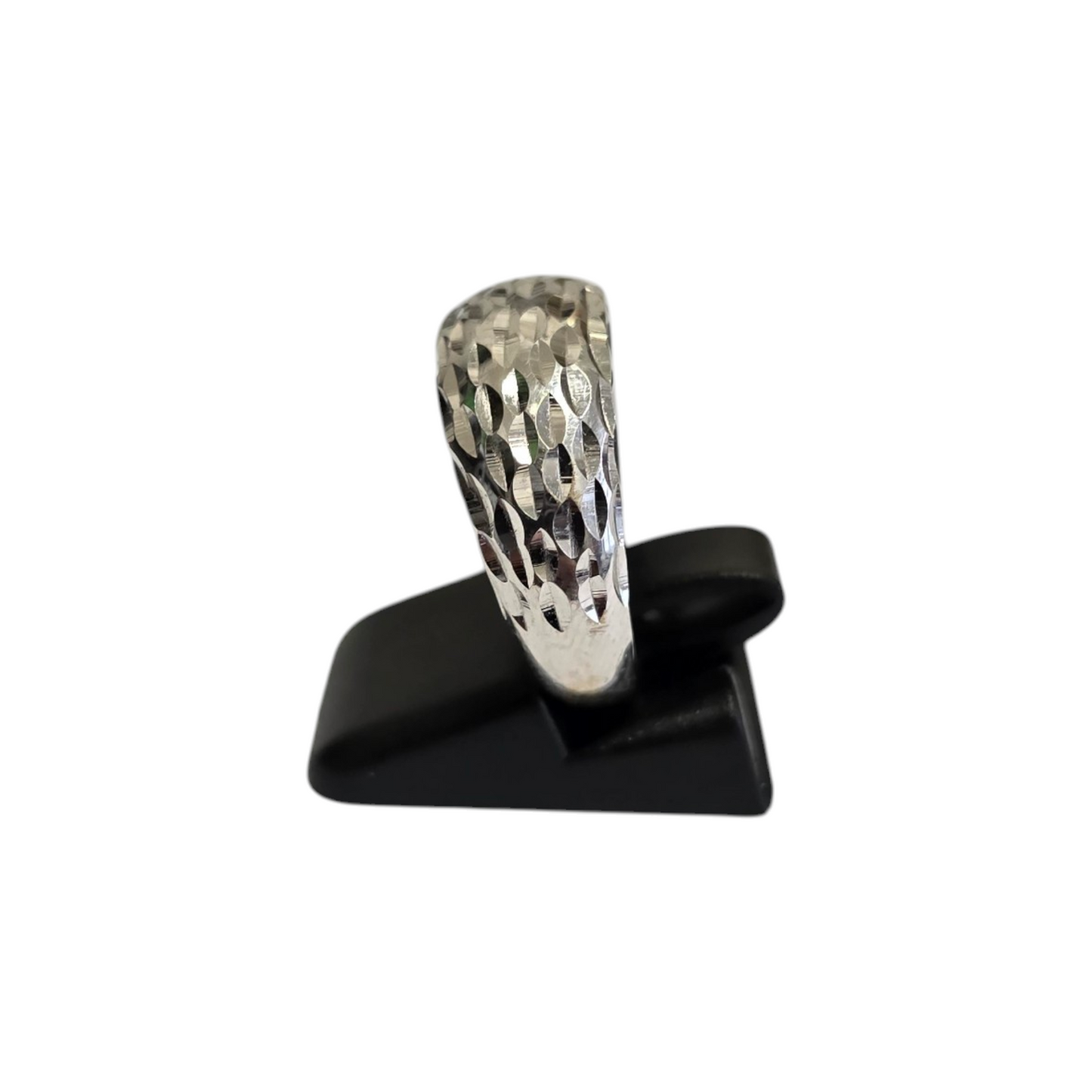 Zlati prstan ''EFFY'' 18K 750/1000; masa=4.28g