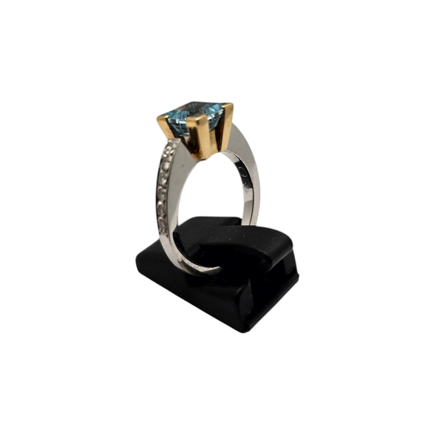 Diamantni prstan ''TUTONE'' 18K 750/1000+DIA; masa=6.43g