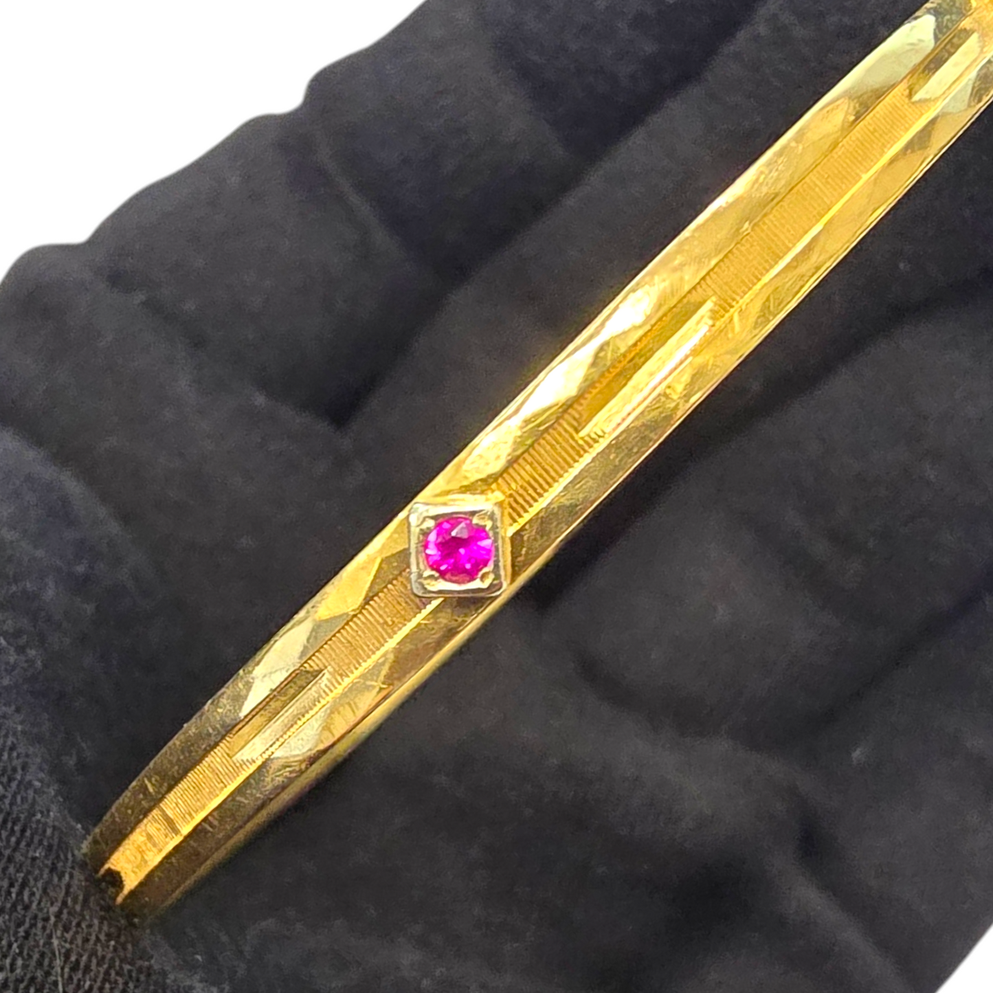 Zlata zapestnica "RUBIES" 18K 750/1000; masa=9.77g
